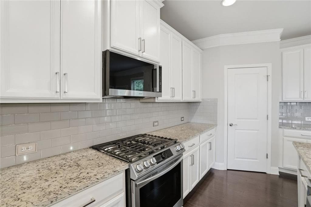 3 bedroom, 4 bathroom, 2,082 sq ft townhouse for sale at 6428 Brookside Boulevard, Mableton, GA 30126 — photo 9