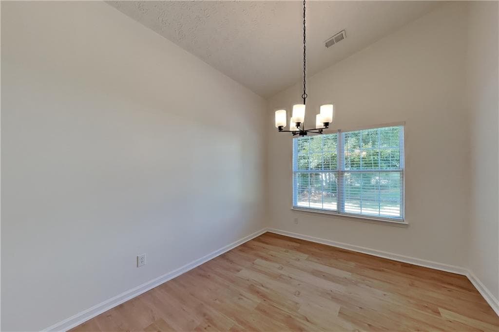 3 bedroom, 2 bathroom, 2,134 sq ft single family residence for rent at 410 Crestbend Lane, Powder Springs, GA 30127 for $2,050 a month — photo 8