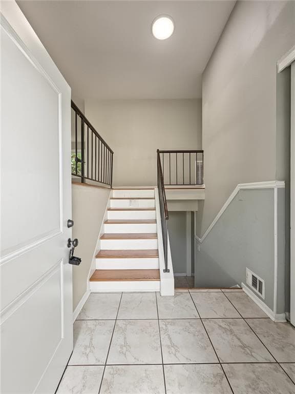 4 bedroom, 2 bathroom, 1,943 sq ft single family residence for sale at 4339 Sasanqua Court, Tucker, GA 30084 — photo 5