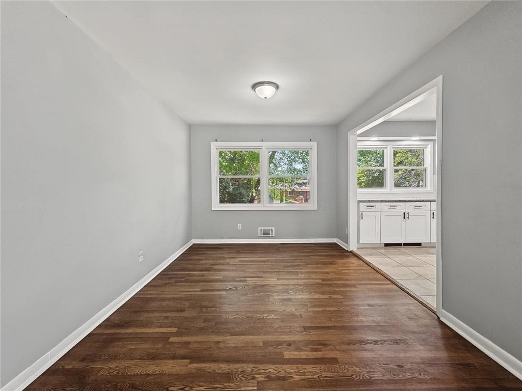 4 bedroom, 2 bathroom, 1,943 sq ft single family residence for sale at 4339 Sasanqua Court, Tucker, GA 30084 — photo 10