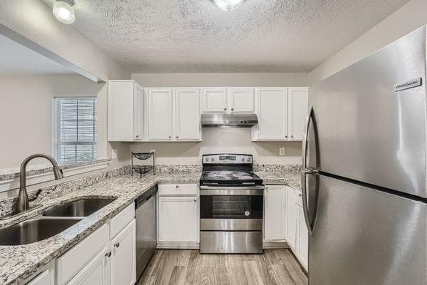3 bedroom, 3 bathroom, 1,402 sq ft single family residence for rent at 5485 Tunbridge Wells Road, Lithonia, GA 30058 for $2,100 a month — photo 5