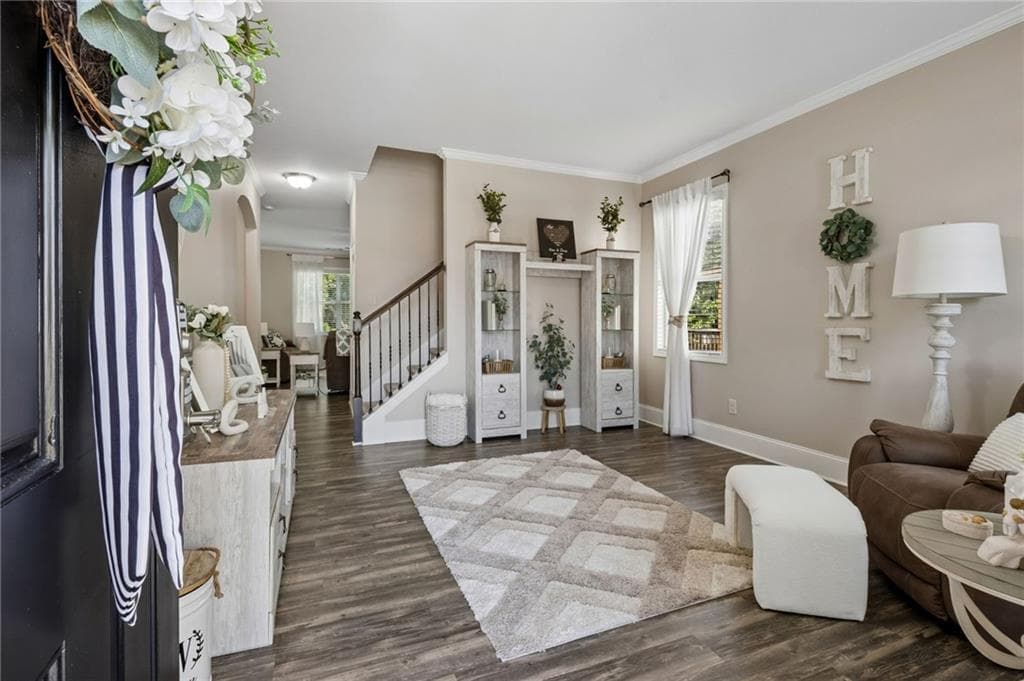 4 bedroom, 4 bathroom, 2,395 sq ft single family residence for sale at 6872 Outrigger Court, Flowery Branch, GA 30542 — photo 2