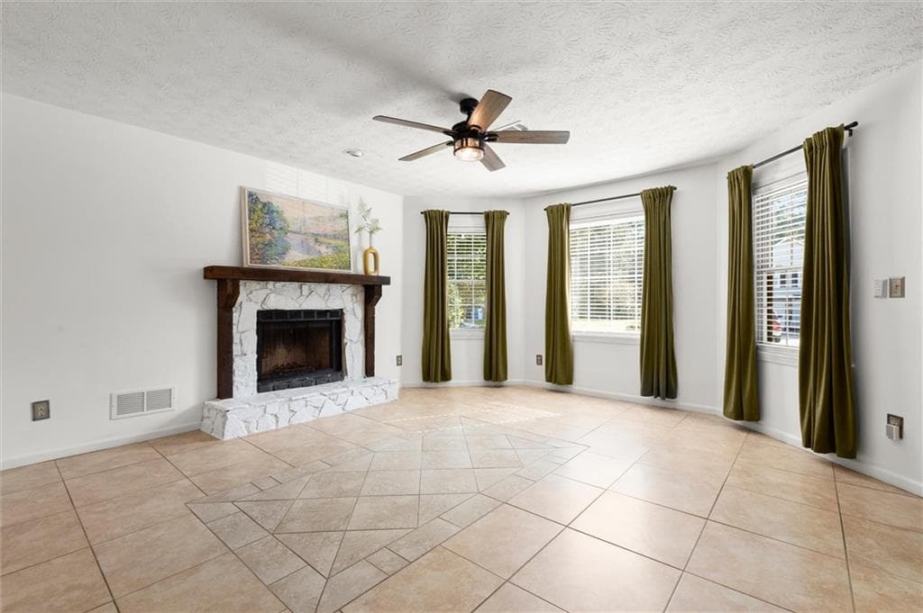 4 bedroom, 3 bathroom, 2,010 sq ft single family residence for sale at 2431 Stonebridge Lane, Duluth, GA 30096 — photo 5