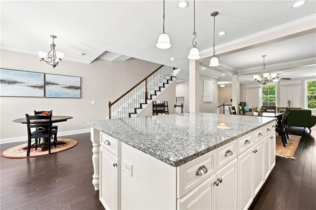 3 bedroom, 4 bathroom, 2,160 sq ft townhouse for sale at 7603 Lowery Oak Drive, Roswell, GA 30075 — photo 10