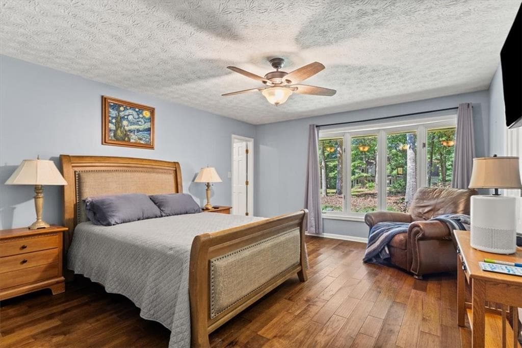 4 bedroom, 2 bathroom, 2,118 sq ft single family residence for sale at 1820 Commonwealth Avenue, Cumming, GA 30041 — photo 9