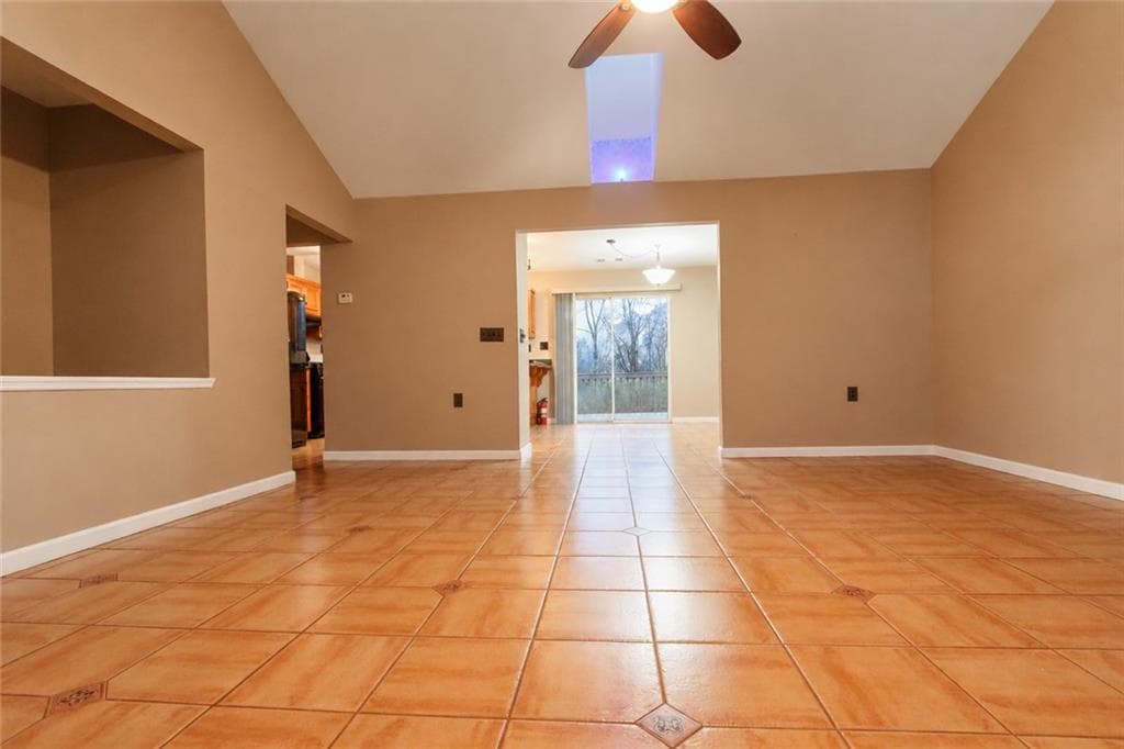 1 bedroom, 1 bathroom, 990 sq ft apartment for rent at 1825 Skyline Drive, Cumming, GA 30041 for $900 a month — photo 5