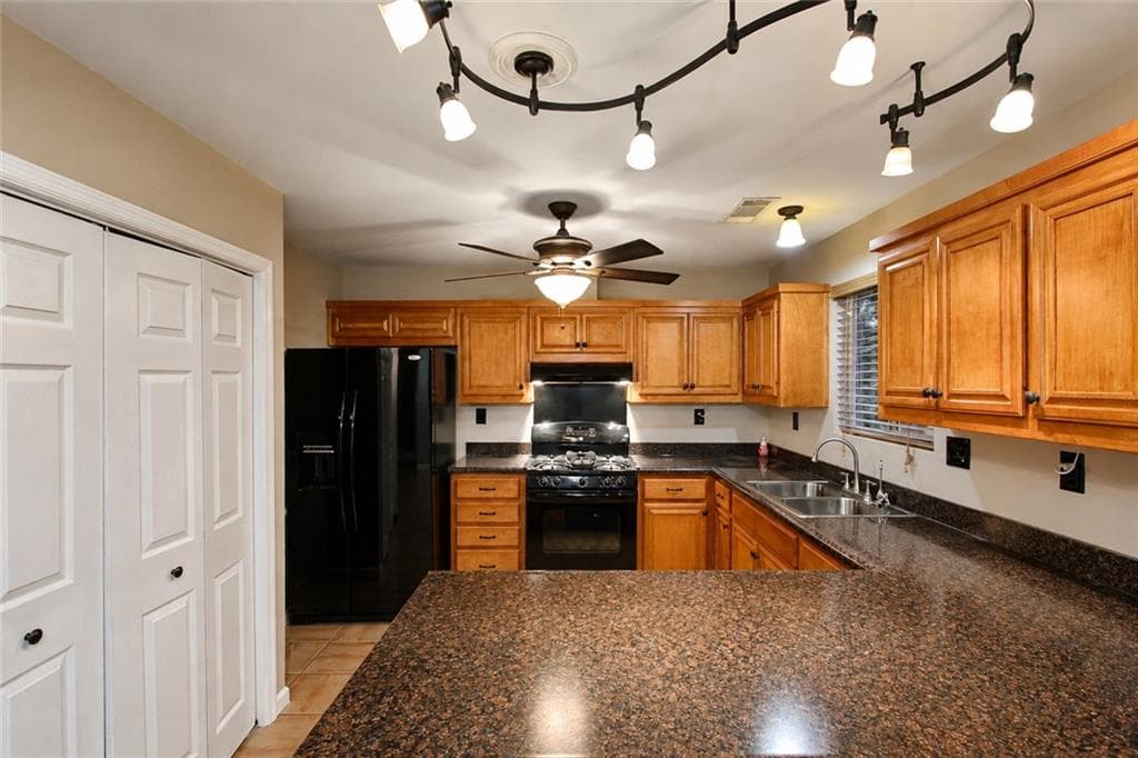 1 bedroom, 1 bathroom, 990 sq ft apartment for rent at 1825 Skyline Drive, Cumming, GA 30041 for $900 a month — photo 10