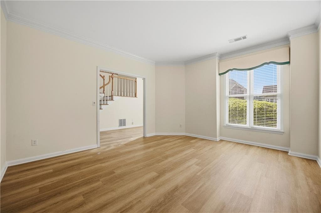 4 bedroom, 3 bathroom, 2,868 sq ft single family residence for sale at 4625 Fairway View Court, Duluth, GA 30096 — photo 5