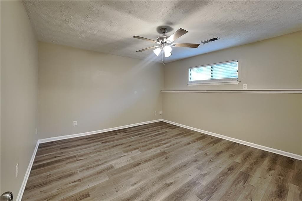 3 bedroom, 2 bathroom, 2,026 sq ft single family residence for rent at 4933 Brookside Way, Duluth, GA 30096 for $2,400 a month — photo 4