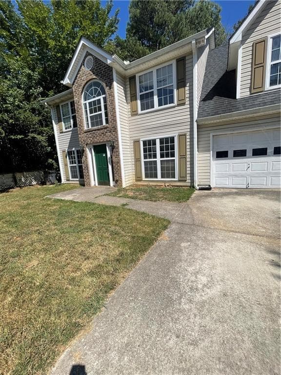 4 bedroom, 3 bathroom, 2,340 sq ft single family residence for sale at 701 Simon Park Circle, Lawrenceville, GA 30045 — photo 2