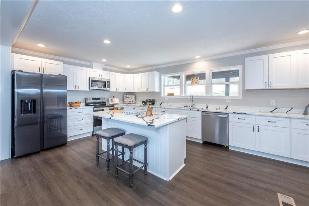 3 bedroom, 2 bathroom, 1,674 sq ft single family residence for sale at 121 Haley Mountain Road, Talking Rock, GA 30275 — photo 10