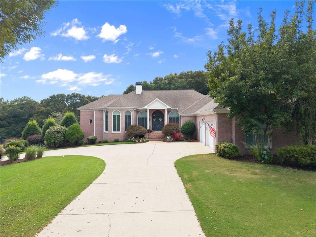 5 bedroom, 5 bathroom, 9,392 sq ft single family residence for sale at 4290 Waterworks Road, Jefferson, GA 30549 — photo 5