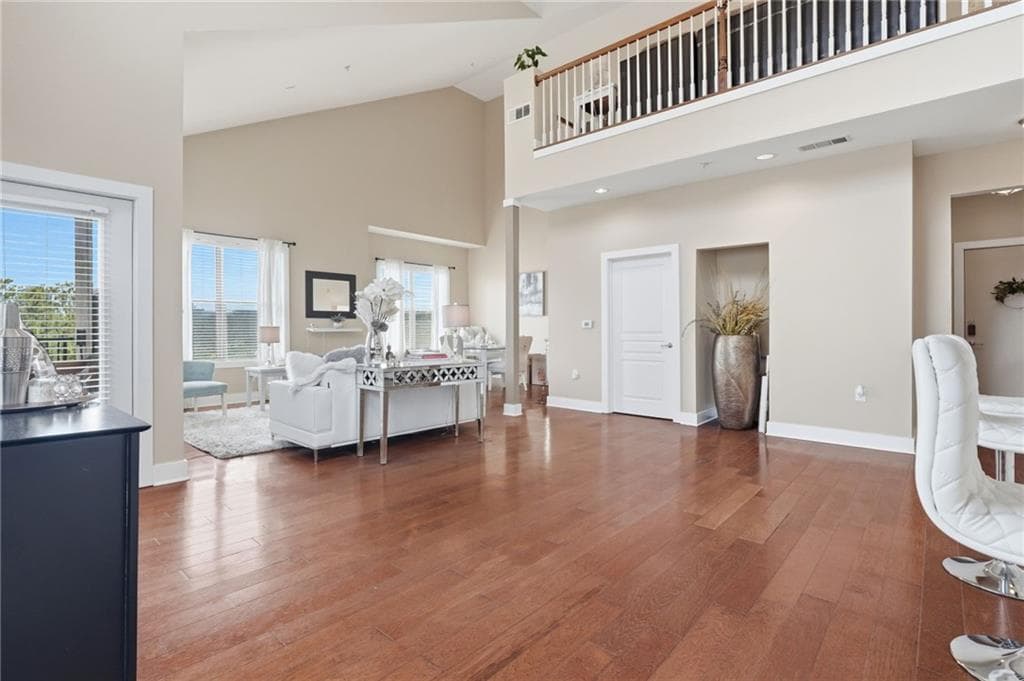2 bedroom, 3 bathroom, 1,655 sq ft condominium for sale at 799 Hammond Drive 402, Atlanta, GA 30328 — photo 5