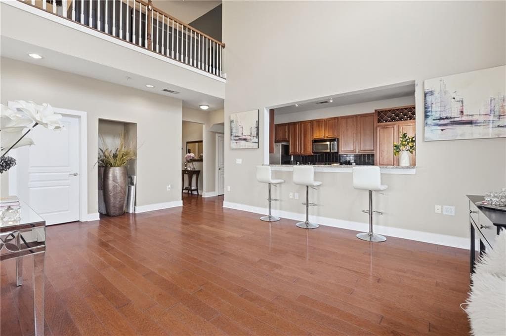 2 bedroom, 3 bathroom, 1,655 sq ft condominium for sale at 799 Hammond Drive 402, Atlanta, GA 30328 — photo 6