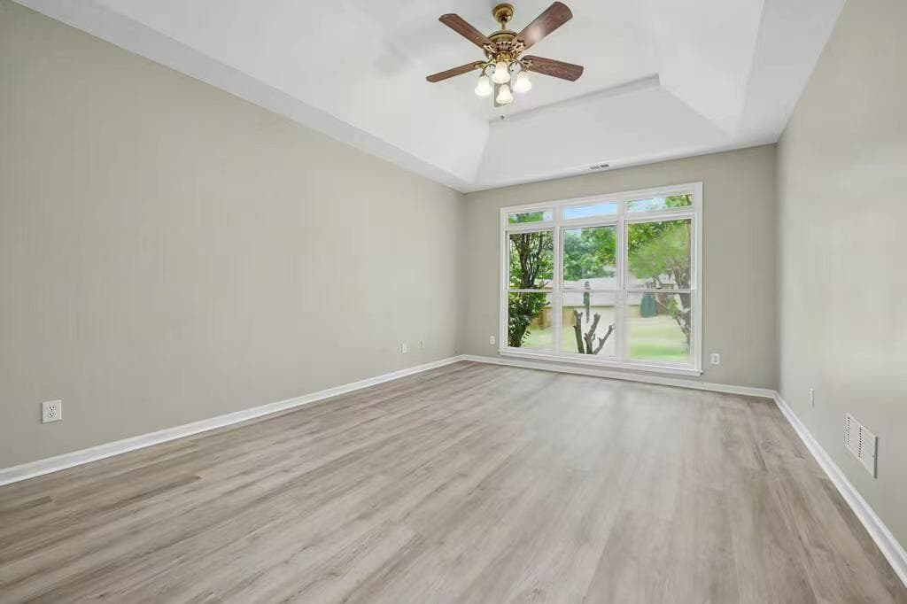 4 bedroom, 3 bathroom, 2,684 sq ft single family residence for rent at 5175 Cinnabar Drive, Johns Creek, GA 30022 for $3,200 a month — photo 8
