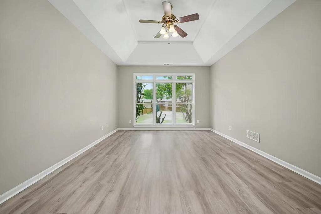 4 bedroom, 3 bathroom, 2,684 sq ft single family residence for rent at 5175 Cinnabar Drive, Johns Creek, GA 30022 for $3,200 a month — photo 9