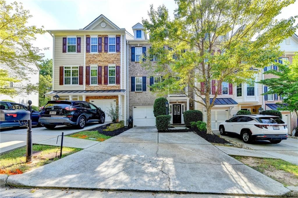 3 bedroom, 4 bathroom, 1,550 sq ft townhouse for sale at 3980 Church View Lane, Suwanee, GA 30024