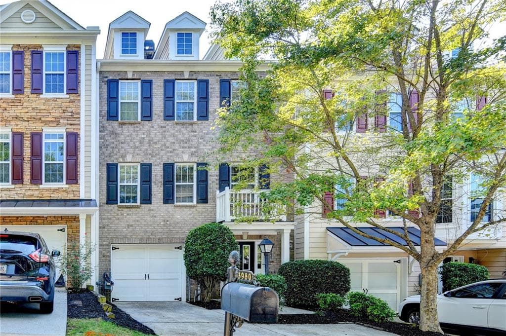 3 bedroom, 4 bathroom, 1,550 sq ft townhouse for sale at 3980 Church View Lane, Suwanee, GA 30024 — photo 2