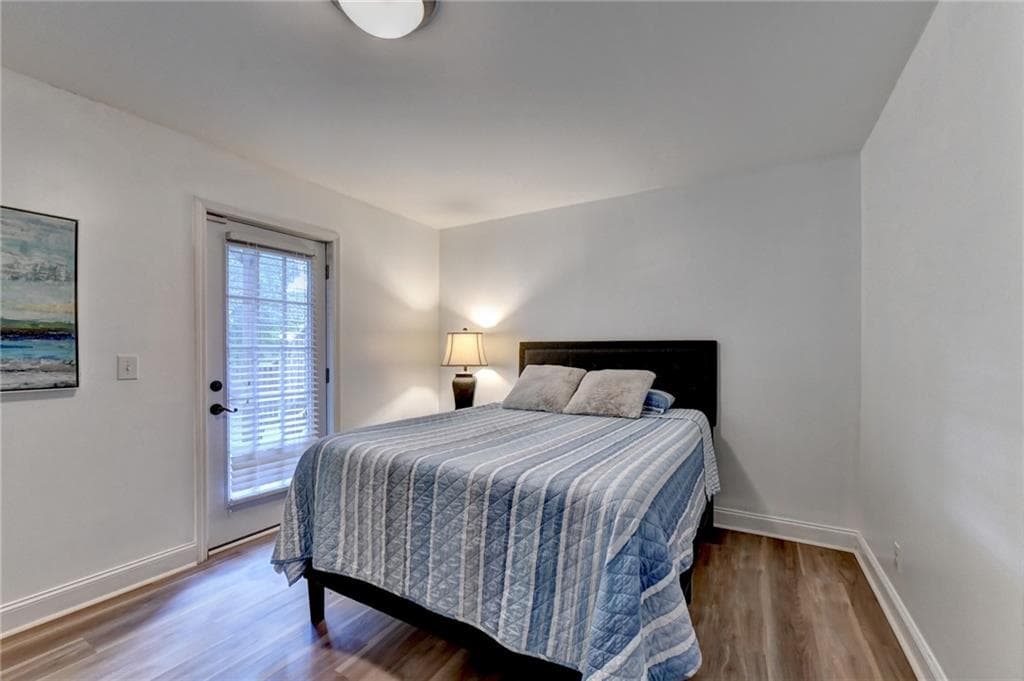 3 bedroom, 4 bathroom, 1,550 sq ft townhouse for sale at 3980 Church View Lane, Suwanee, GA 30024 — photo 8