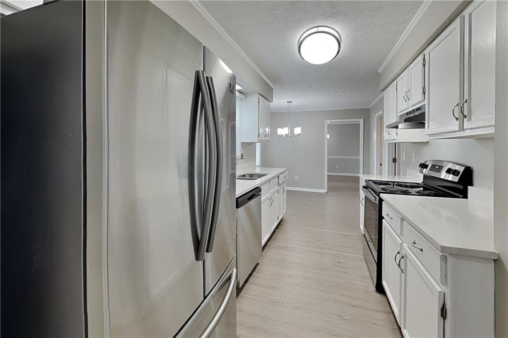 3 bedroom, 3 bathroom, 1,869 sq ft single family residence for rent at 1745 Spindle Top Court, Lilburn, GA 30047 for $2,200 a month — photo 4