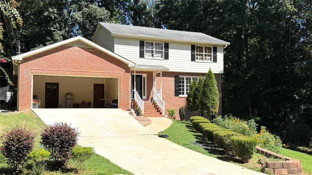 4 bedroom, 4 bathroom, 3,444 sq ft single family residence for sale at 574 Hickory Hills Court, Stone Mountain, GA 30083 — photo 3