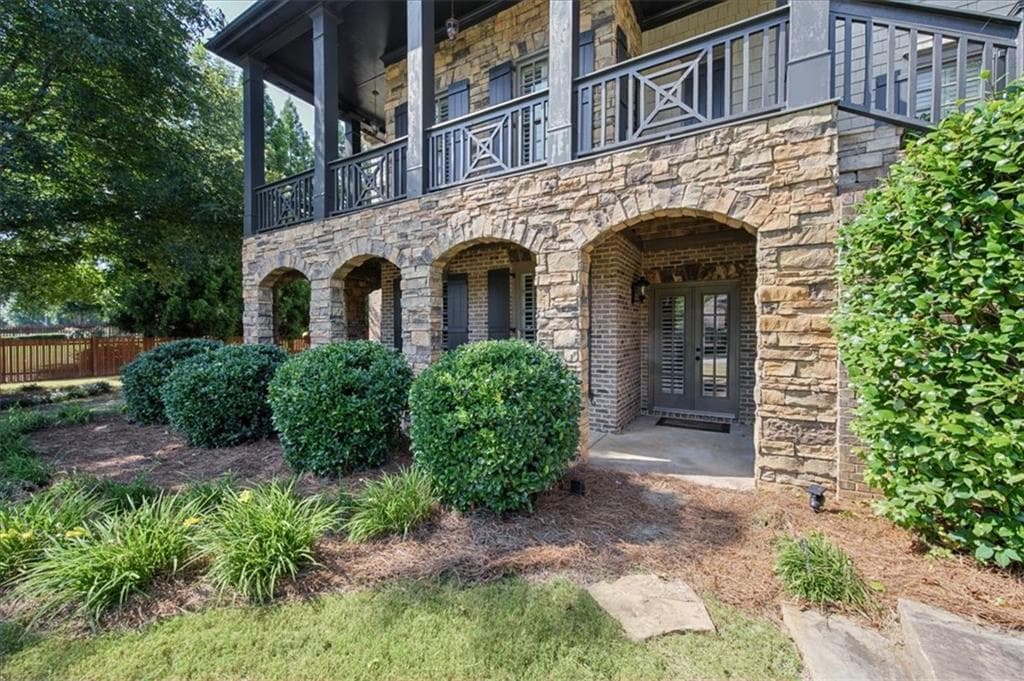 5 bedroom, 7 bathroom, 5,218 sq ft single family residence for sale at 3982 Cooks Farm Drive, Kennesaw, GA 30152 — photo 2