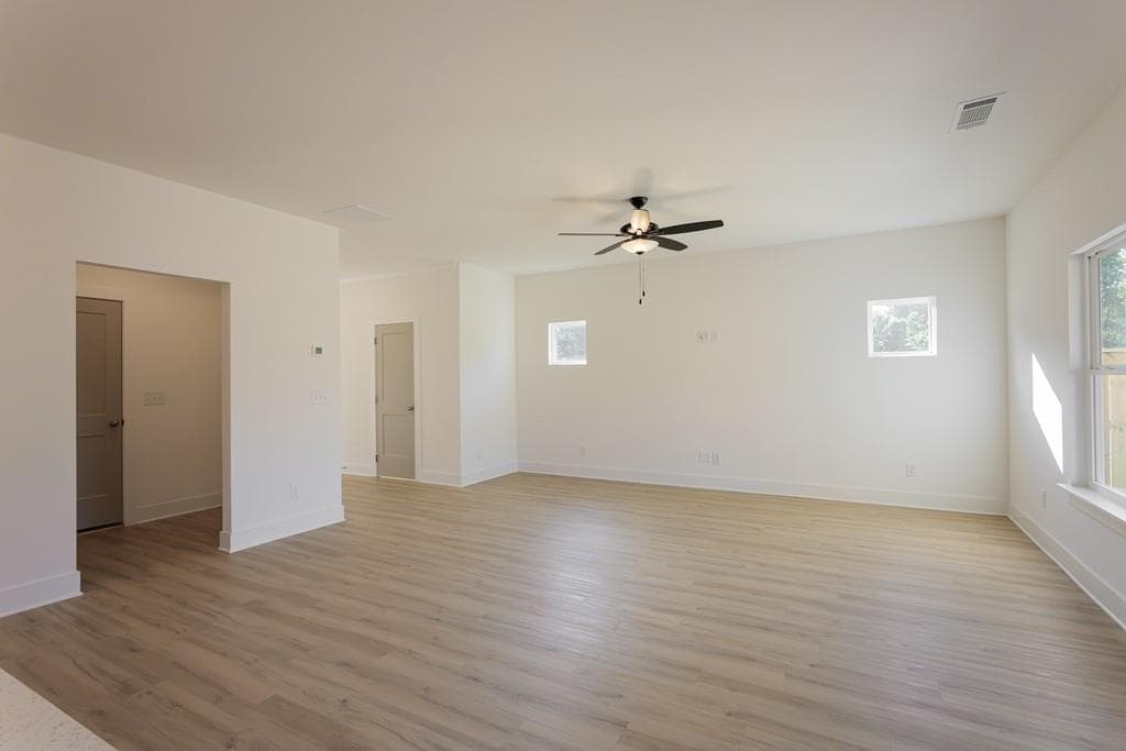 4 bedroom, 3 bathroom, 2,295 sq ft single family residence for sale at 3041 Sea Aster Way, Buford, GA 30519 — photo 7