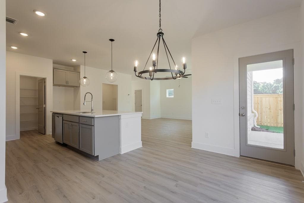 4 bedroom, 3 bathroom, 2,295 sq ft single family residence for sale at 3041 Sea Aster Way, Buford, GA 30519 — photo 8