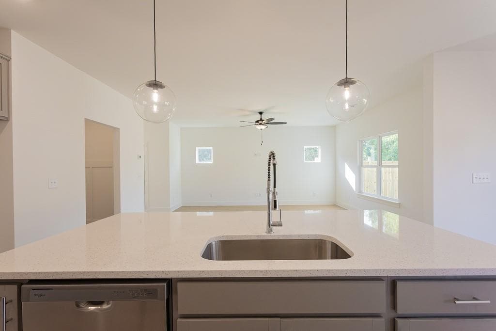 4 bedroom, 3 bathroom, 2,295 sq ft single family residence for sale at 3041 Sea Aster Way, Buford, GA 30519 — photo 10