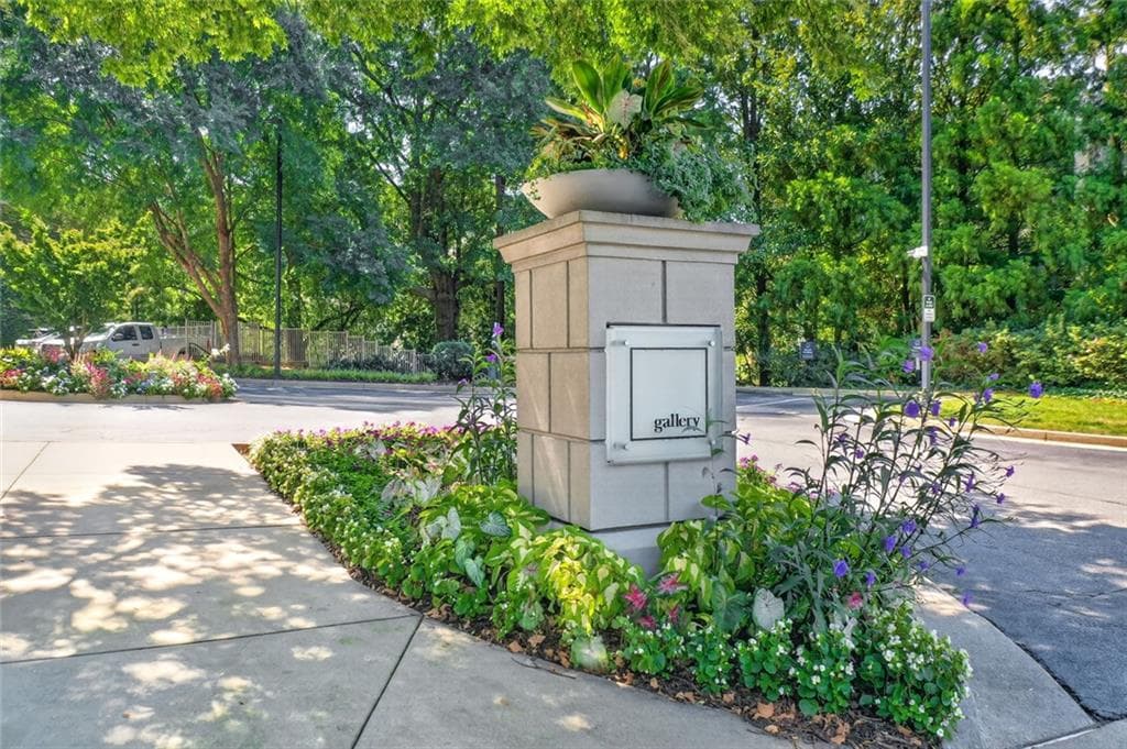 2 bedroom, 3 bathroom, 1,794 sq ft condominium under contract at 2795 Peachtree Road 802, Atlanta, GA 30305 — photo 4