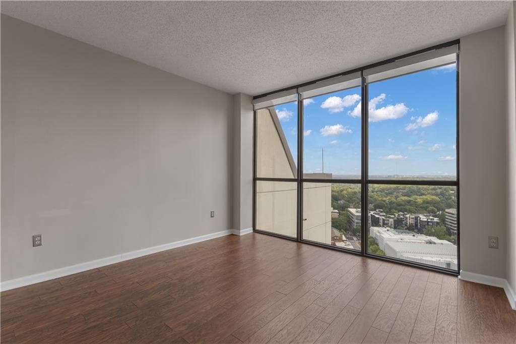 1 bedroom, 1 bathroom, 723 sq ft condominium for sale at 1280 W Peachtree Street 3810, Atlanta, GA 30309 — photo 6