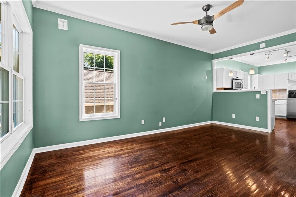 3 bedroom, 3 bathroom, 1,505 sq ft single family residence for sale at 1079 Sims Street, Atlanta, GA 30310 — photo 3