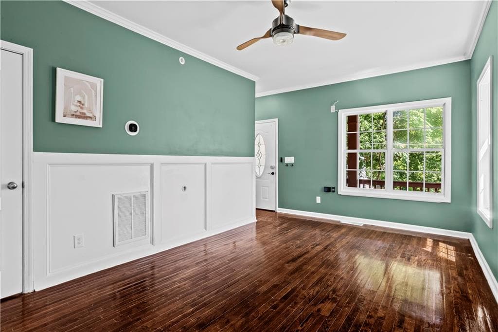 3 bedroom, 3 bathroom, 1,505 sq ft single family residence for sale at 1079 Sims Street, Atlanta, GA 30310 — photo 4