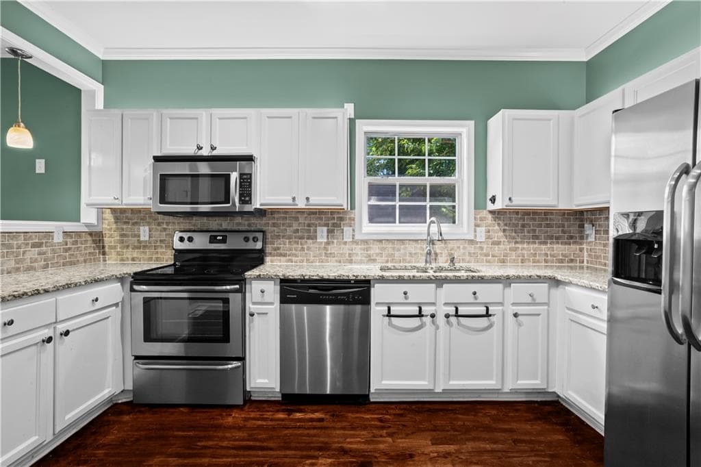 3 bedroom, 3 bathroom, 1,505 sq ft single family residence for sale at 1079 Sims Street, Atlanta, GA 30310 — photo 8