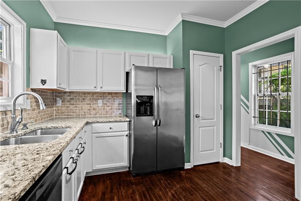 3 bedroom, 3 bathroom, 1,505 sq ft single family residence for sale at 1079 Sims Street, Atlanta, GA 30310 — photo 9