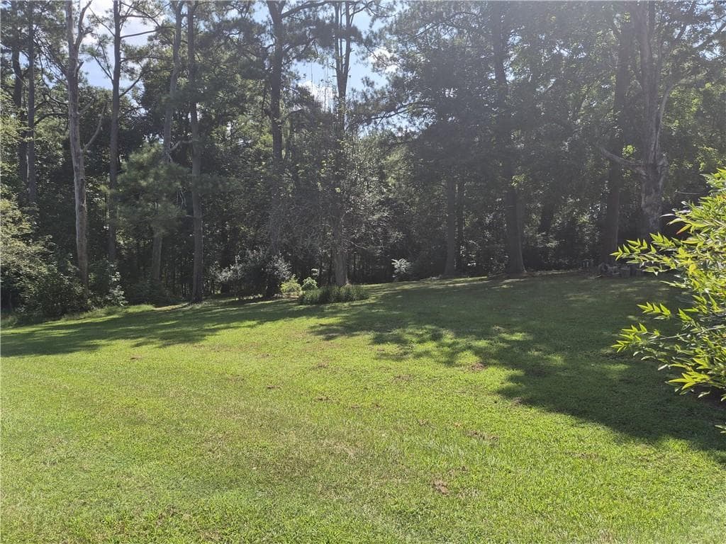 3 bedroom, 2 bathroom, 1,622 sq ft single family residence for sale at 984 Bob Hannah Circle, Lawrenceville, GA 30044 — photo 5