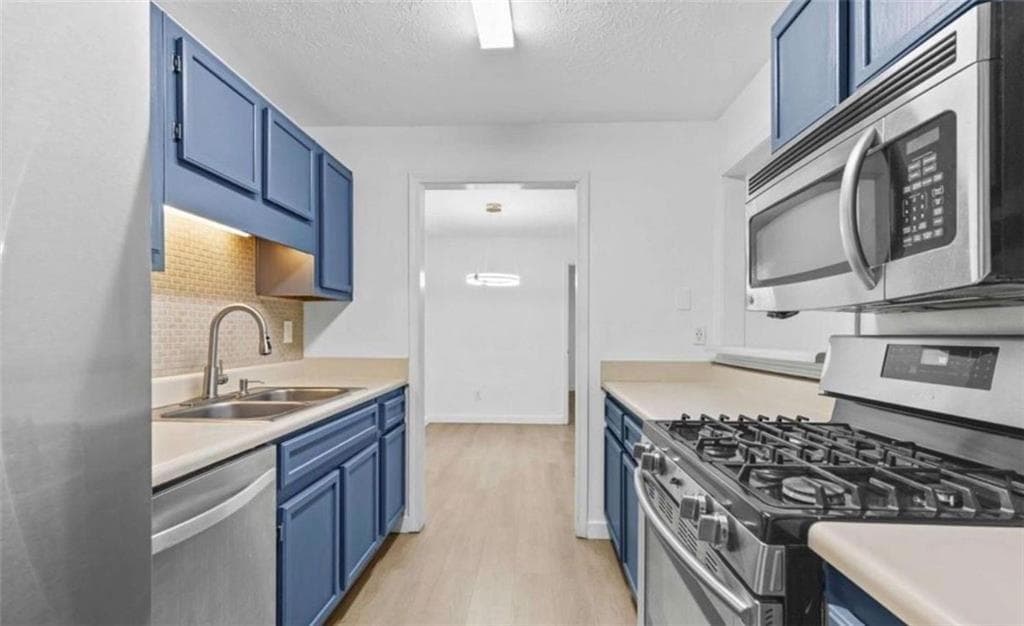 2 bedroom, 2 bathroom, 1,342 sq ft condominium for sale at 204 Berkeley Woods Drive, Duluth, GA 30096 — photo 9