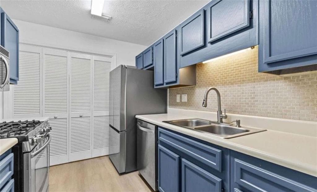 2 bedroom, 2 bathroom, 1,342 sq ft condominium for sale at 204 Berkeley Woods Drive, Duluth, GA 30096 — photo 10
