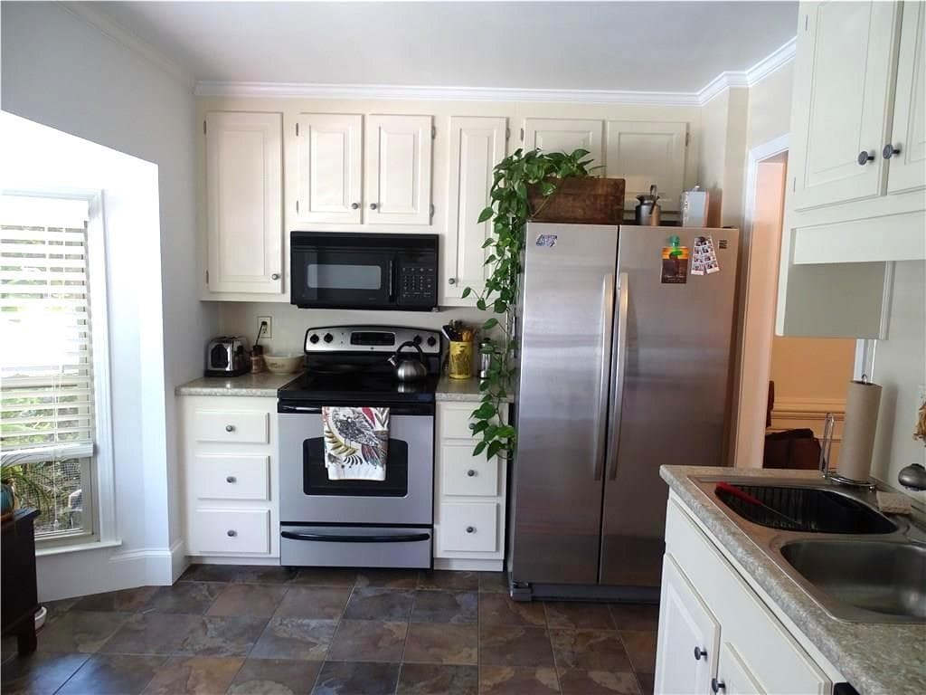 2 bedroom, 3 bathroom, 1,536 sq ft townhouse for rent at 410 Forestgate Court, Atlanta, GA 30350 for $2,000 a month — photo 4