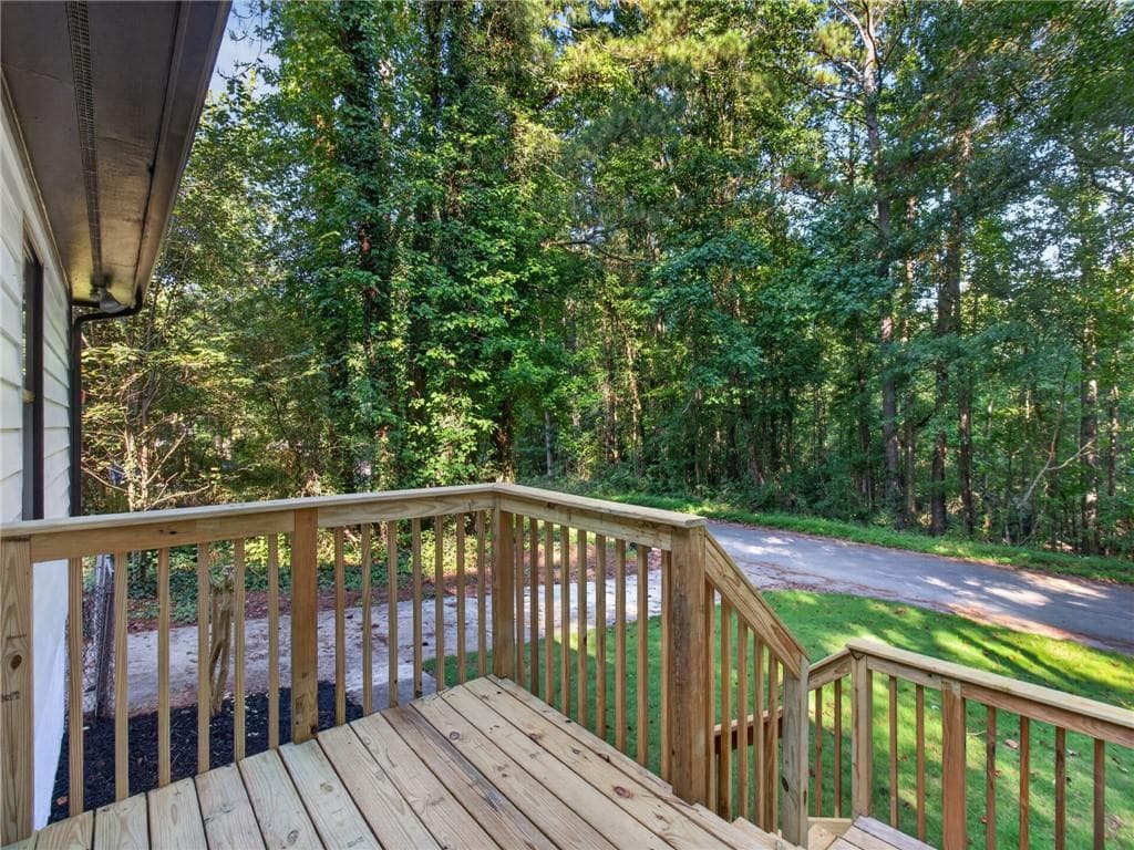 3 bedroom, 2 bathroom, 1,200 sq ft single family residence for sale at 4185 Bradley Drive, Snellville, GA 30039 — photo 5