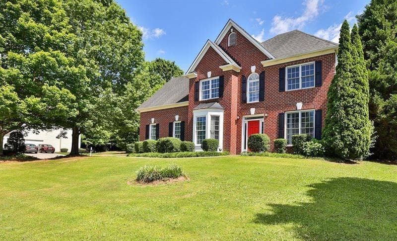 5 bedroom, 4 bathroom, 3,896 sq ft single family residence for rent at 3520 Mystic Drive, Buford, GA 30519 for $3,800 a month — photo 2