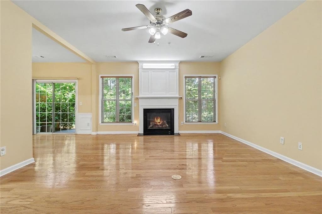 3 bedroom, 3 bathroom, 1,740 sq ft townhouse for sale at 1490 Bellsmith Drive, Roswell, GA 30076 — photo 6
