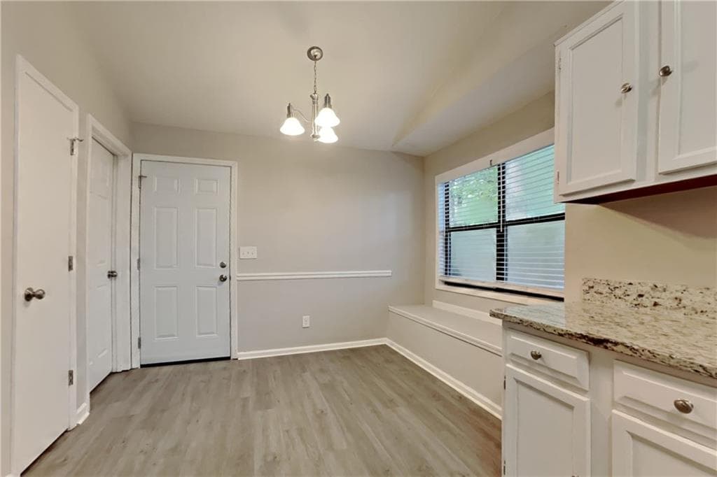 3 bedroom, 2 bathroom, 1,668 sq ft single family residence for rent at 5990 Bayside Drive, Acworth, GA 30101 for $1,900 a month — photo 6