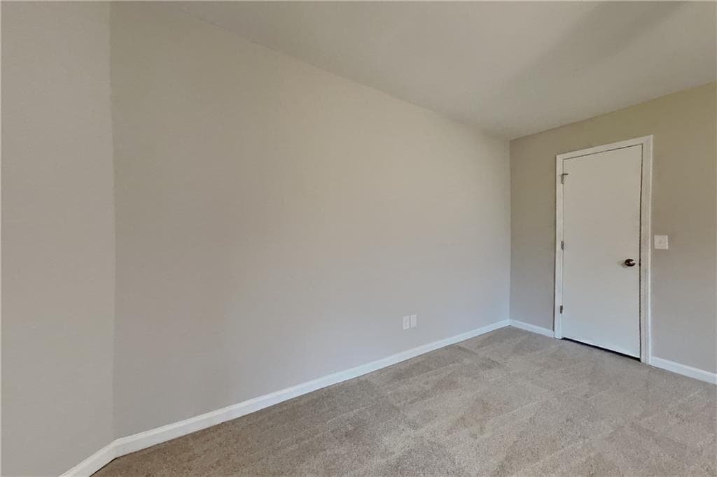 3 bedroom, 2 bathroom, 1,668 sq ft single family residence for rent at 5990 Bayside Drive, Acworth, GA 30101 for $1,900 a month — photo 9