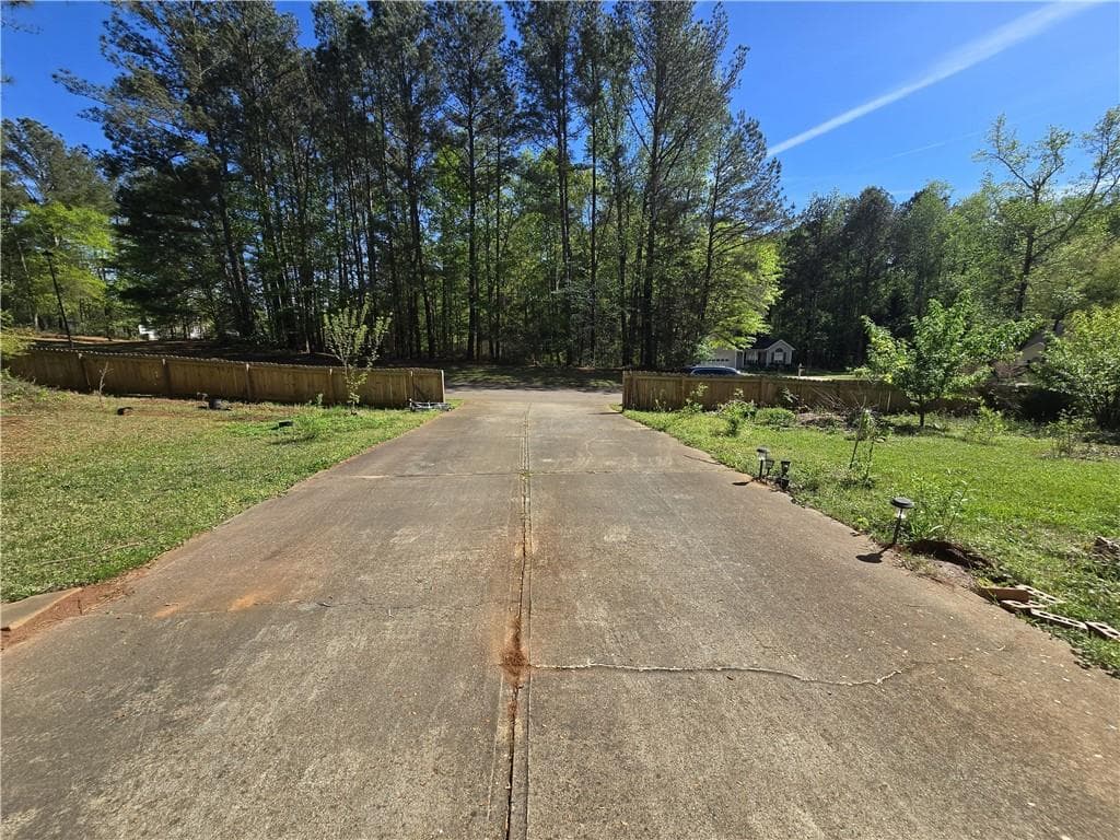 3 bedroom, 2 bathroom, 1,270 sq ft single family residence for rent at 245 Crofton Ridge, Bethlehem, GA 30620 for $1,900 a month — photo 2
