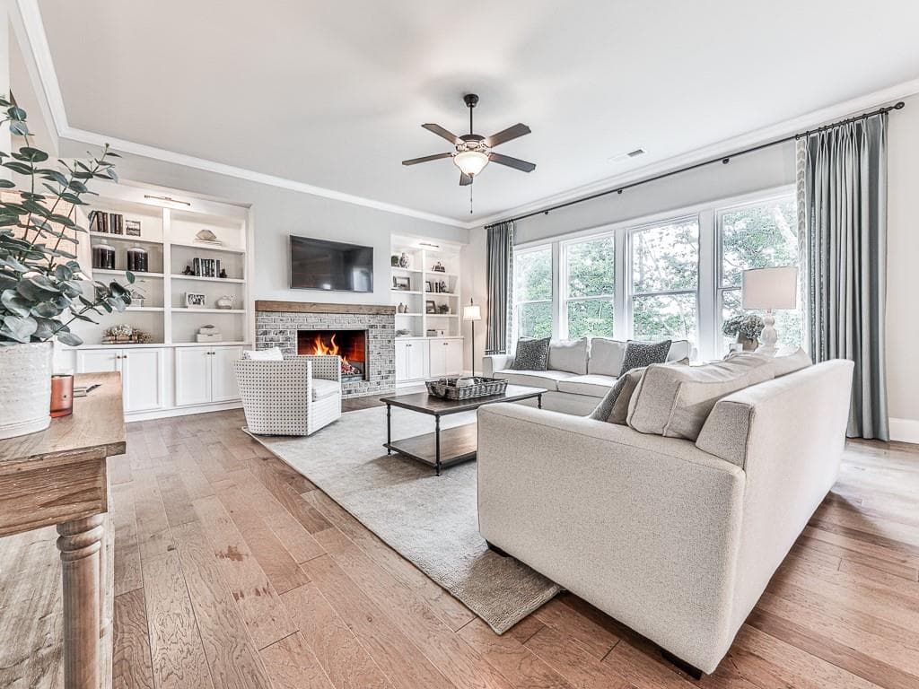 5 bedroom, 4 bathroom, 5,182 sq ft single family residence under contract at 266 Fountain Oak Way, Canton, GA 30114 — photo 7