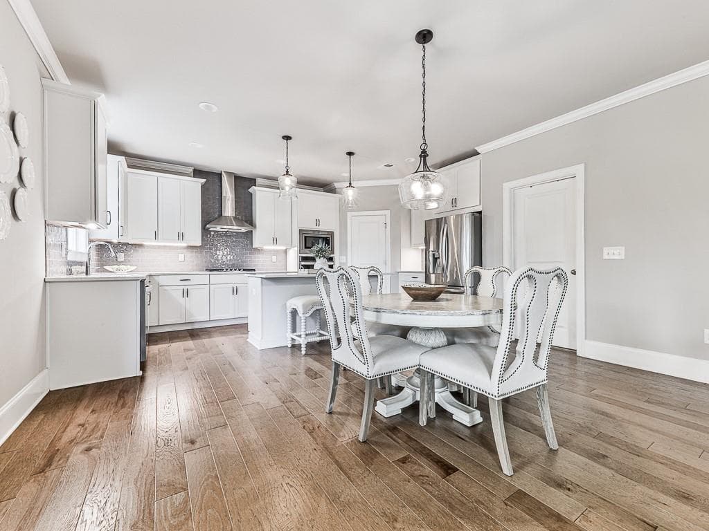 5 bedroom, 4 bathroom, 5,182 sq ft single family residence under contract at 266 Fountain Oak Way, Canton, GA 30114 — photo 10