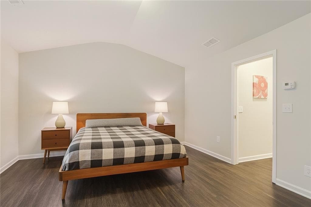 3 bedroom, 3 bathroom, 1,794 sq ft townhouse for sale at 177 Townview Drive, Woodstock, GA 30189 — photo 2