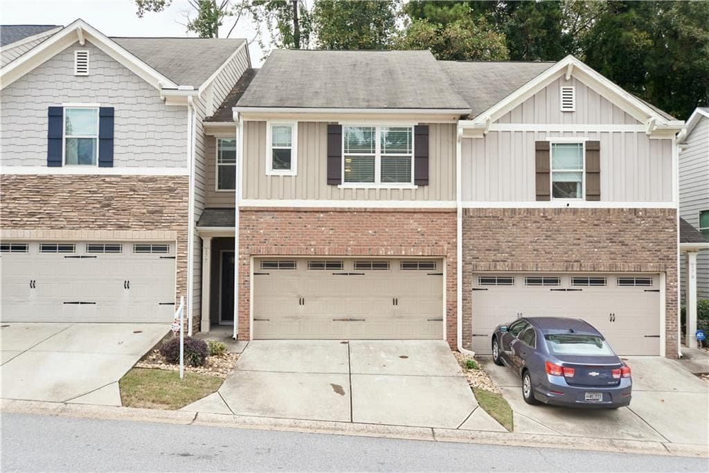 3 bedroom, 3 bathroom, 1,794 sq ft townhouse for sale at 177 Townview Drive, Woodstock, GA 30189 — photo 3