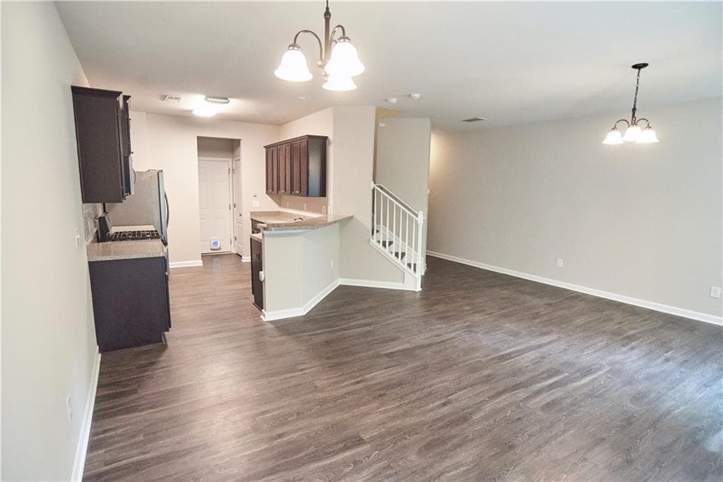 3 bedroom, 3 bathroom, 1,794 sq ft townhouse for sale at 177 Townview Drive, Woodstock, GA 30189 — photo 8
